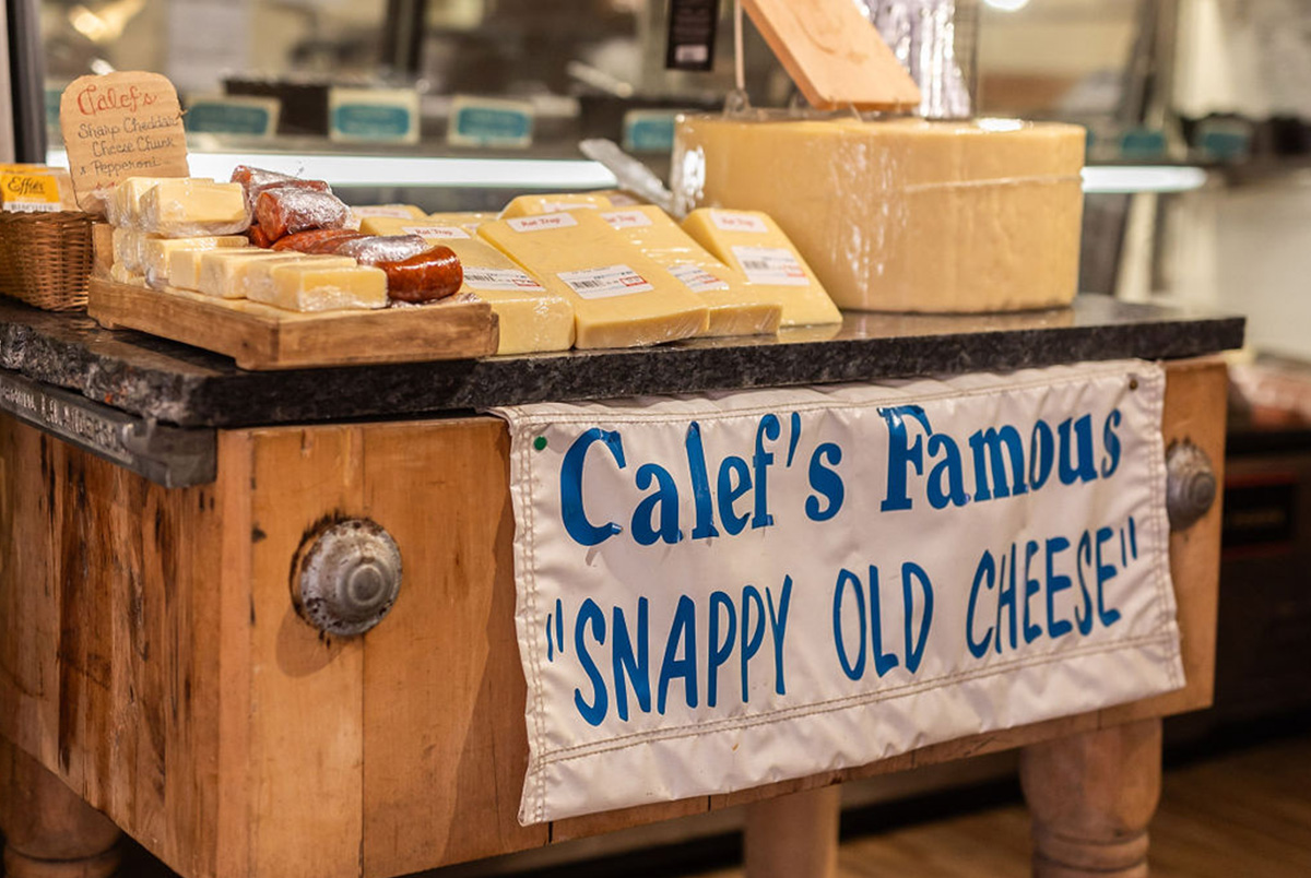 Calef's Famous Snappy Old Cheese