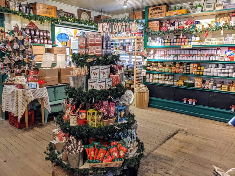 Calef’s 2025 Holiday Favorites