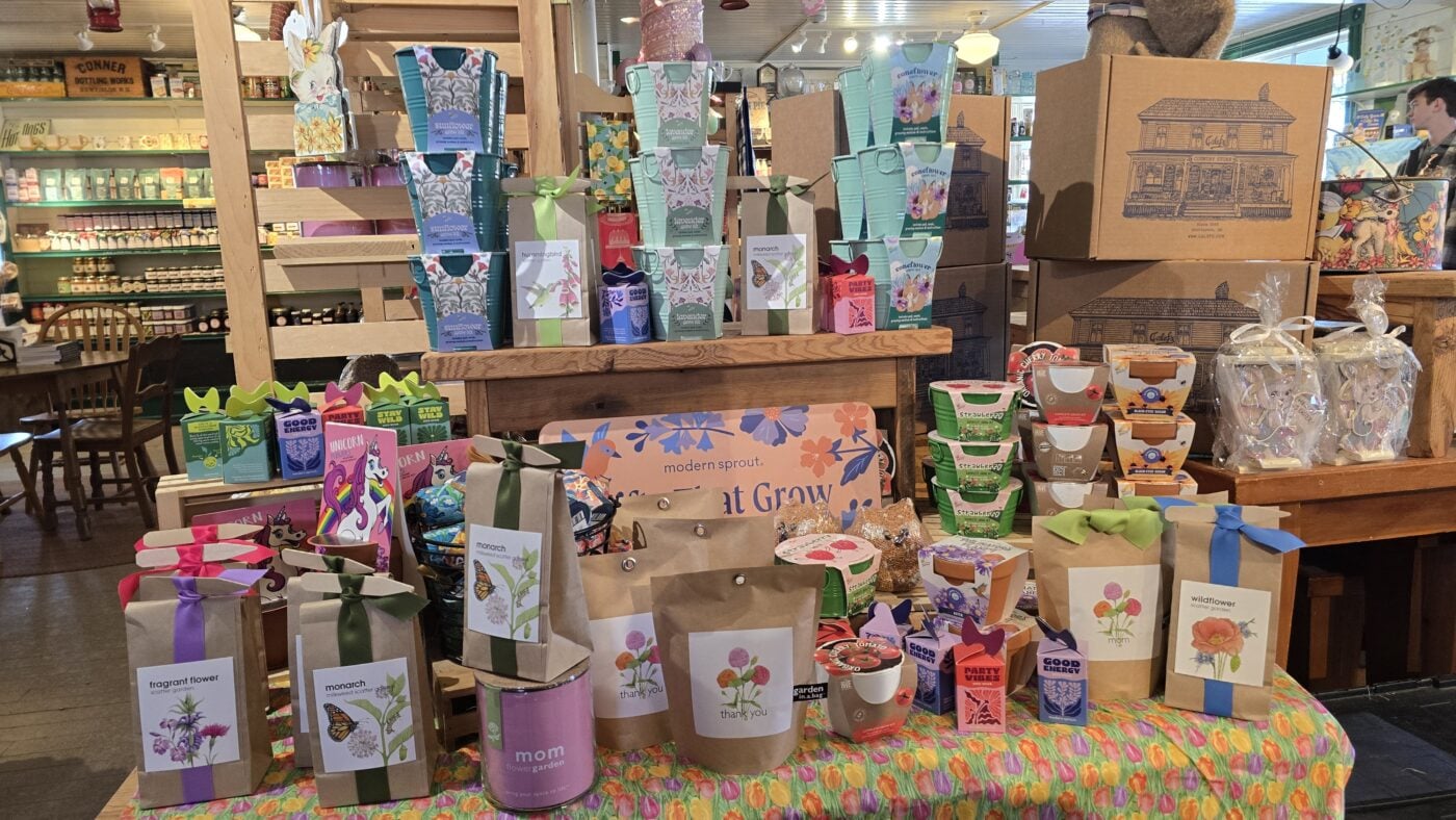 Calef's Spring and Gardening gifts for Mom